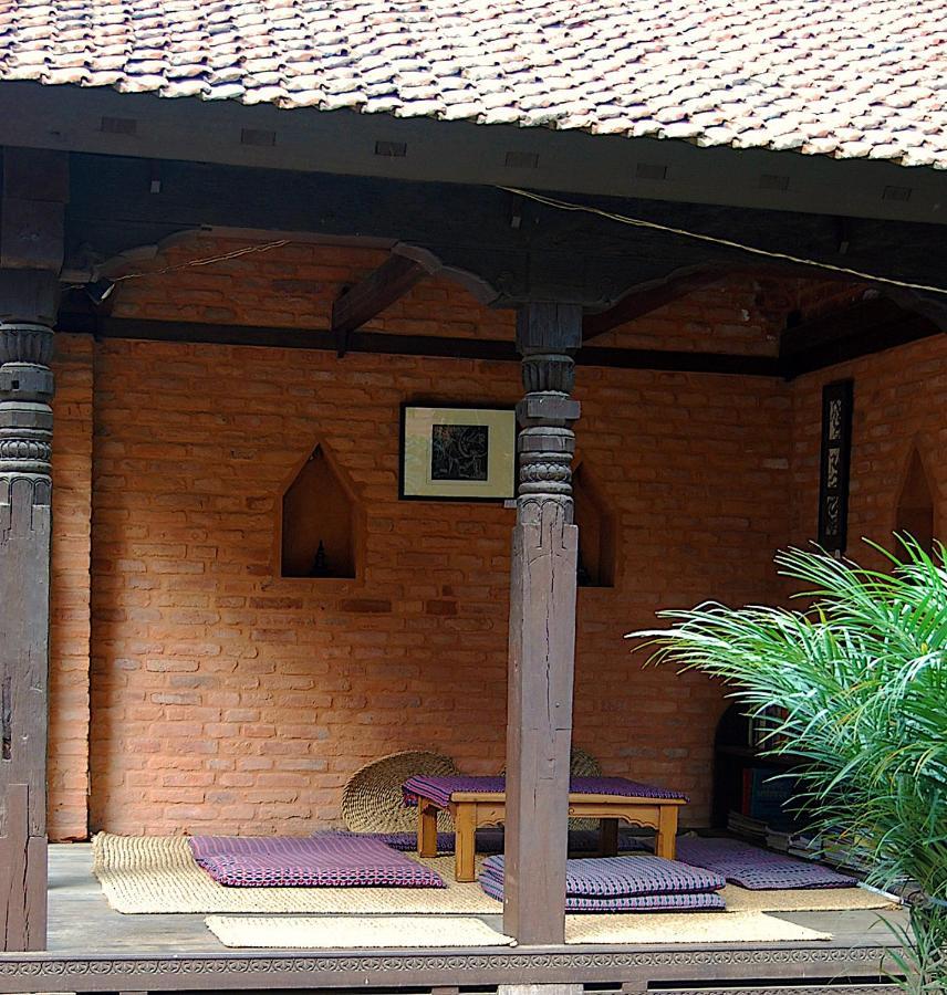 Newa Chen Historic House Unesco ラリトプル エクステリア 写真