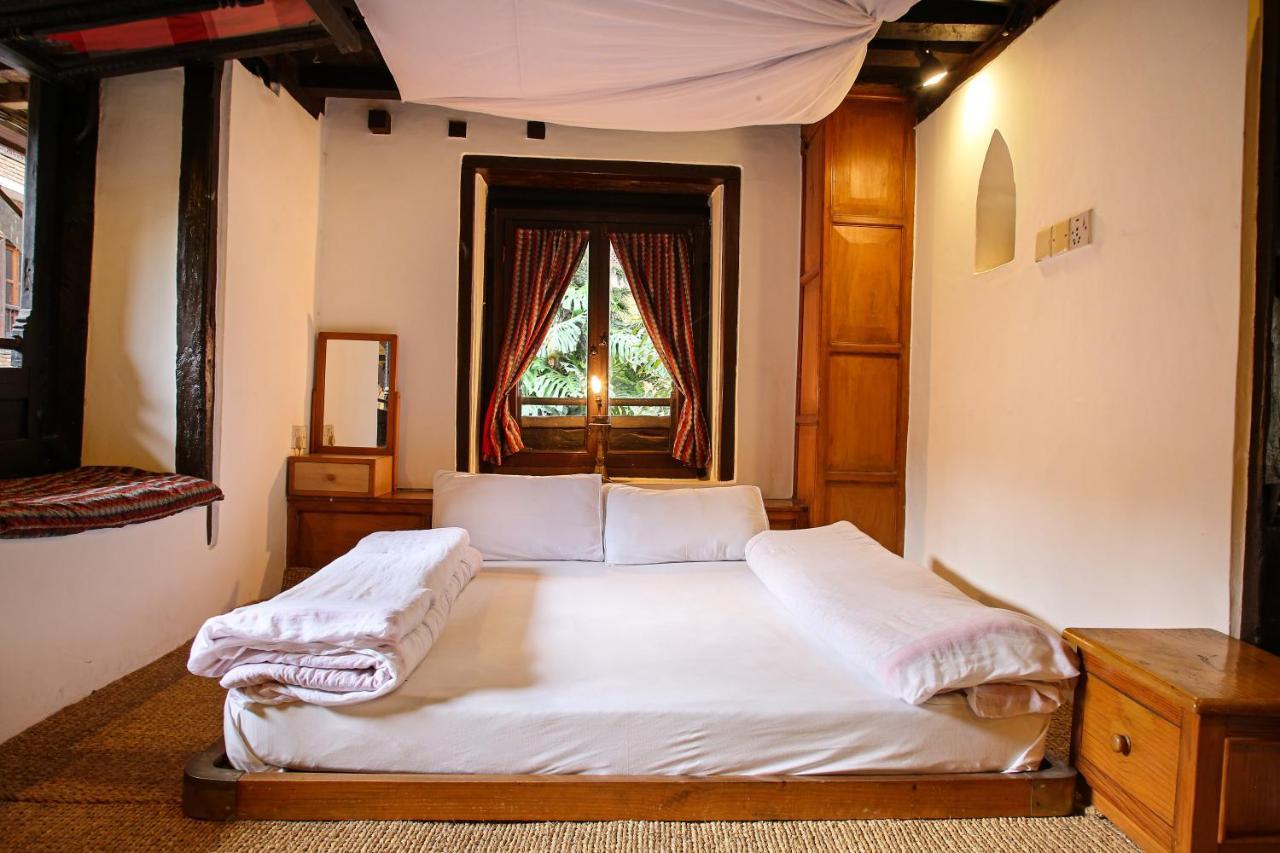 Newa Chen Historic House Unesco ラリトプル エクステリア 写真