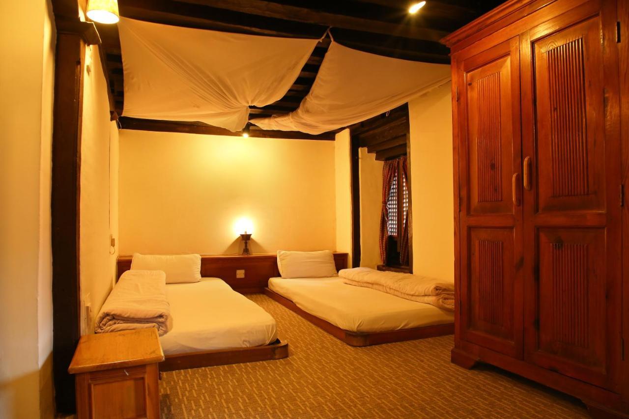 Newa Chen Historic House Unesco ラリトプル エクステリア 写真