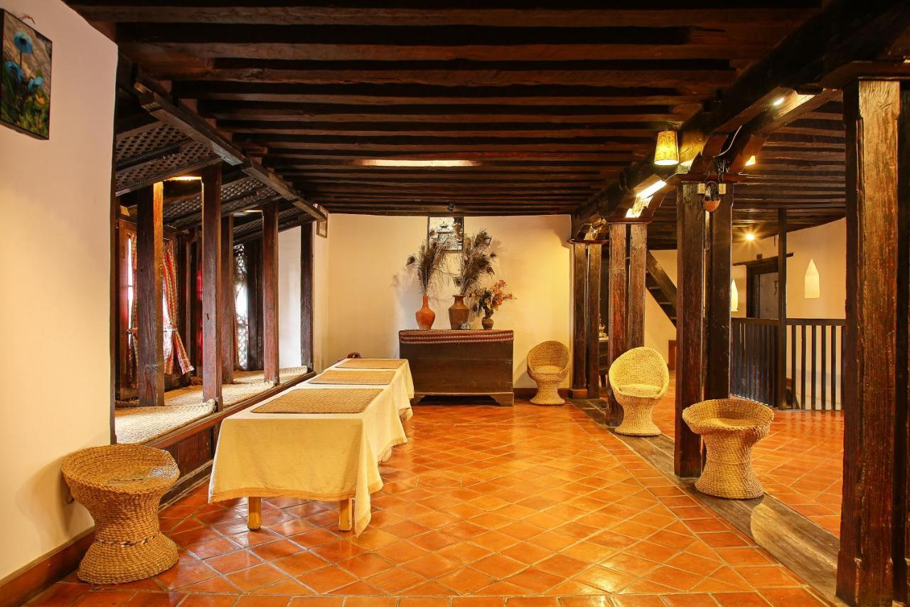 Newa Chen Historic House Unesco ラリトプル エクステリア 写真